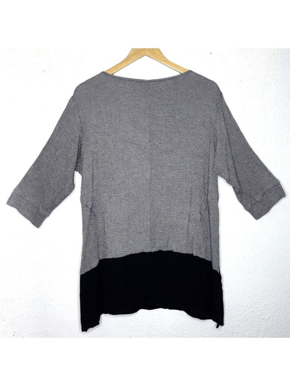 Yasuko Womens Boho XL Gray Black Colorblock Tunic Top 3/4 Sleeve USA Rayon Slit